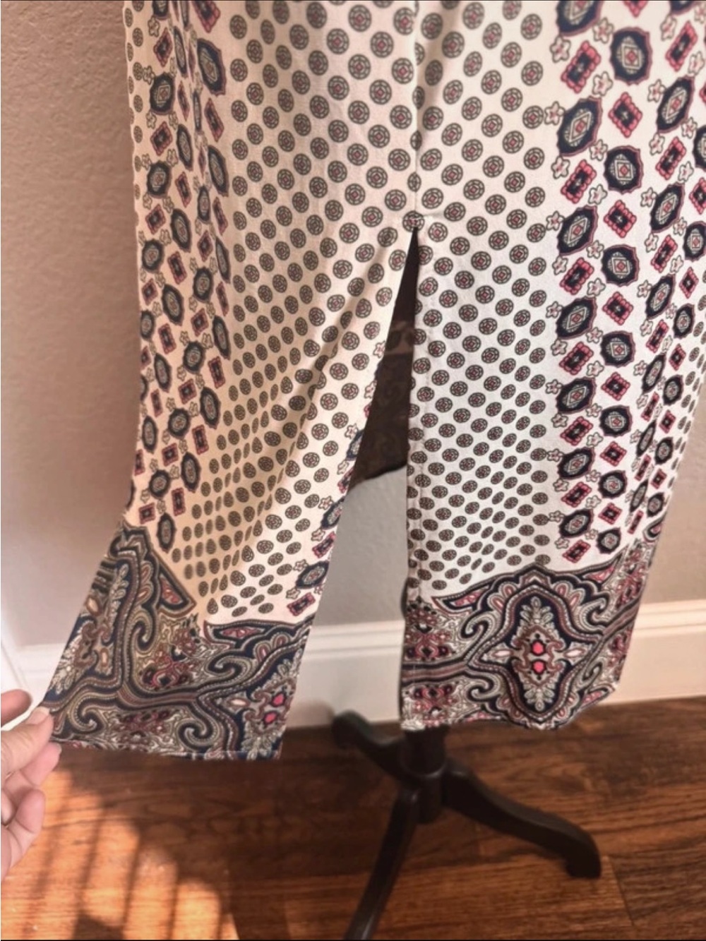 BCBGMAXAZRIA Vintage Y2K Geometric Paisley Sleeveless Tunic Blouse L - Picture 6 of 11